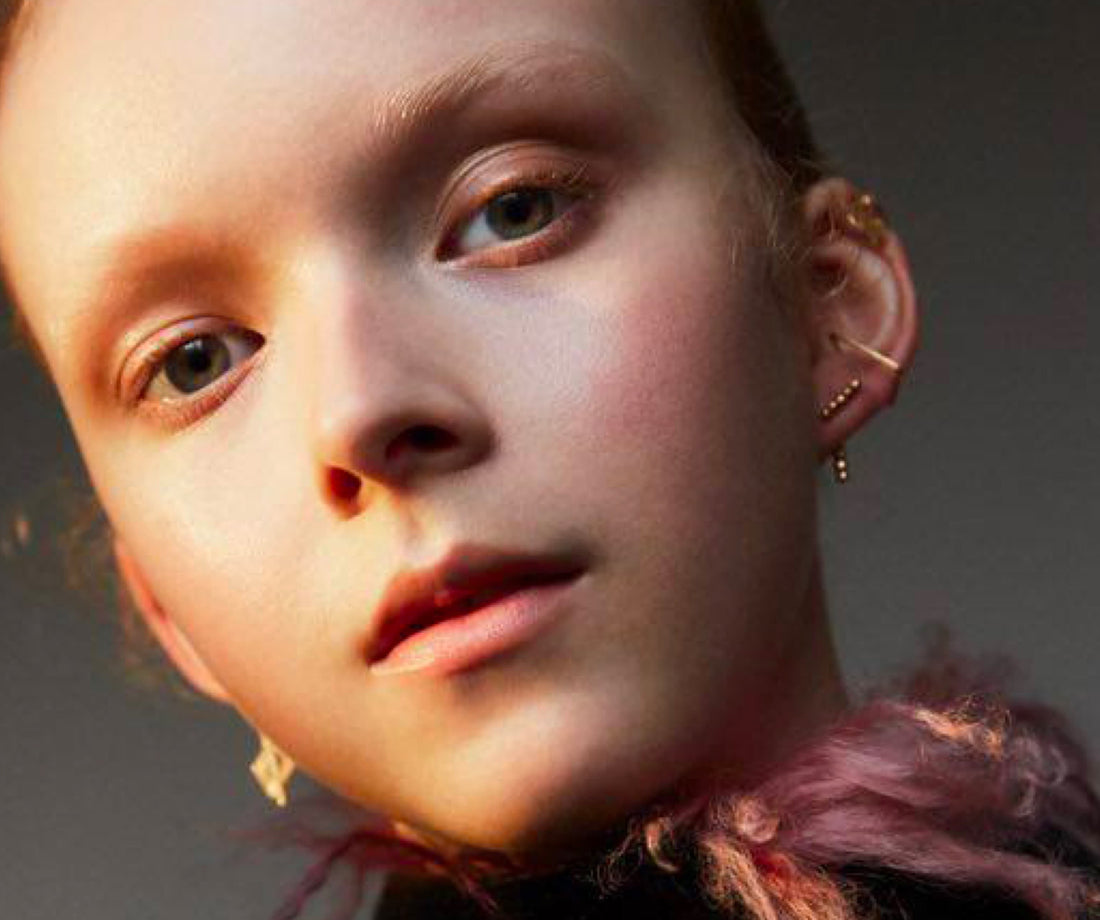 Moon Dot Stud Gold - Venice Jewellery